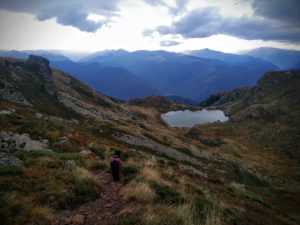 vue surplombante lac de montagne pyrénées ariégeoises