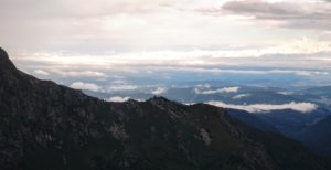 crête lumière montagne